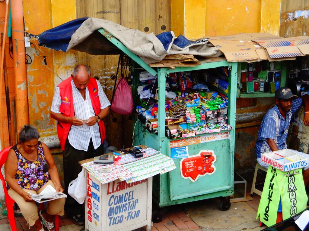 Bourbon St Hostal Boutique Cartagena Buitenkant foto