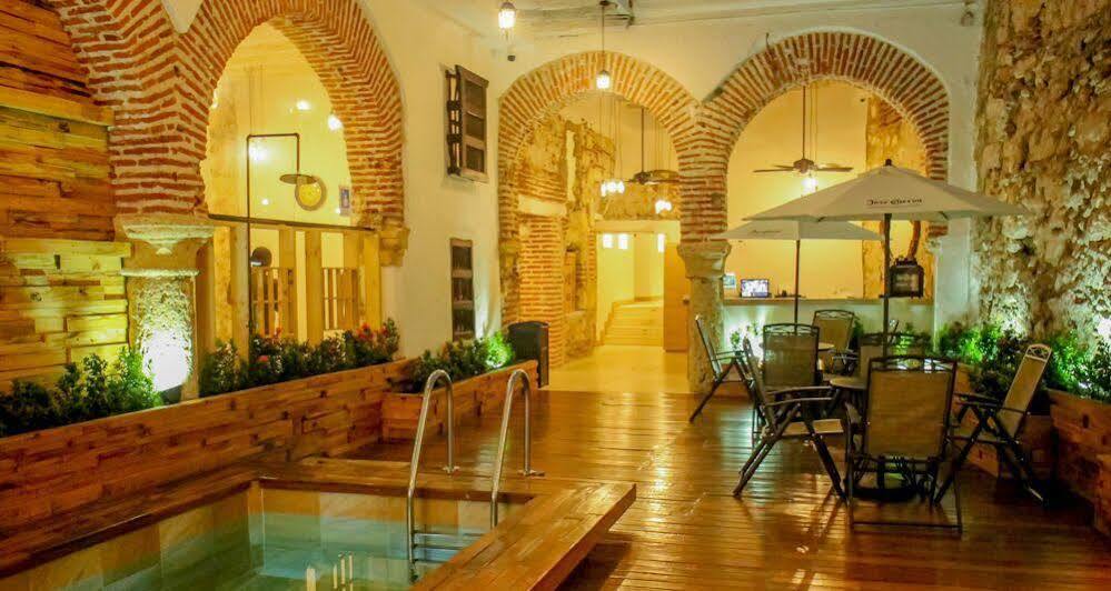 Bourbon St Hostal Boutique Cartagena Buitenkant foto